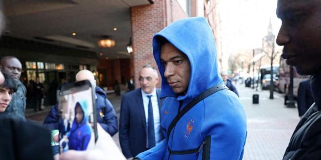 姆巴佩回应膝盖康复与误诊传闻：备战巴西赛前