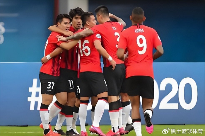 穆斯卡特率上港双冠王后遇困境 颜骏凌失误引争